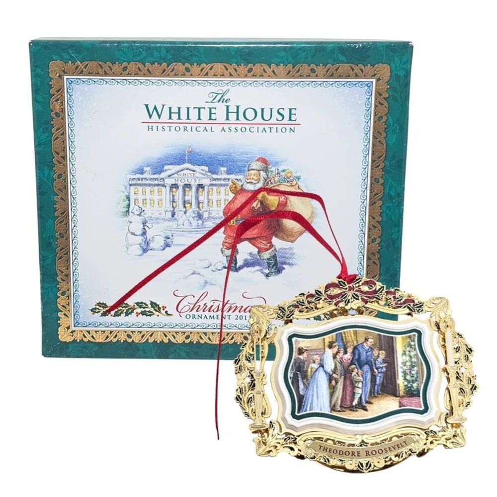 2011 White House Historical Association Christmas Tree Ornament Box & Booklet